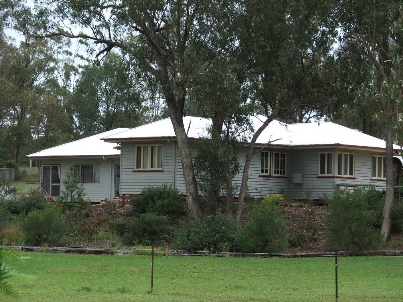 73 Little Warner Street, Warwick QLD 4370