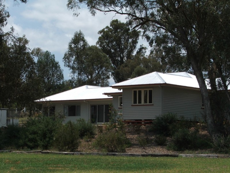 73 Little Warner Street, Warwick QLD 4370