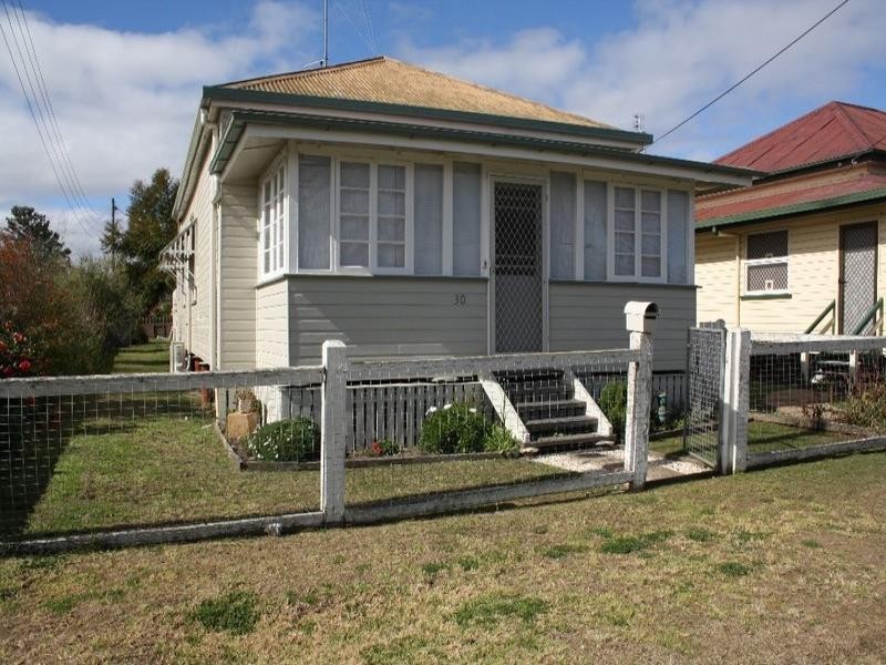 30 Dragon Street, Warwick QLD 4370