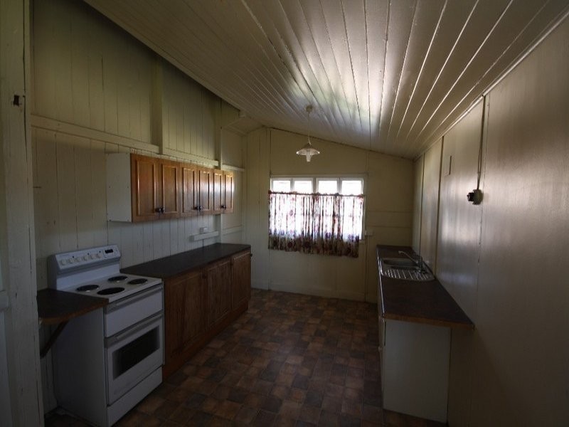 24 Wood Street, Warwick QLD 4370