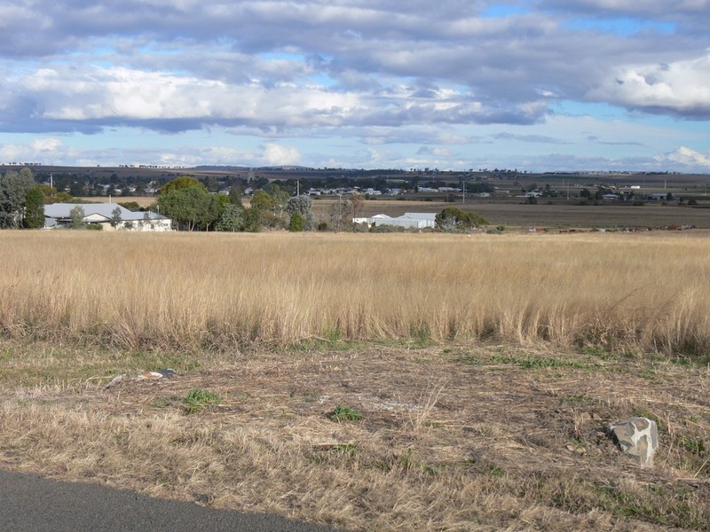 38 Elphinstone Road, Allora QLD 4362