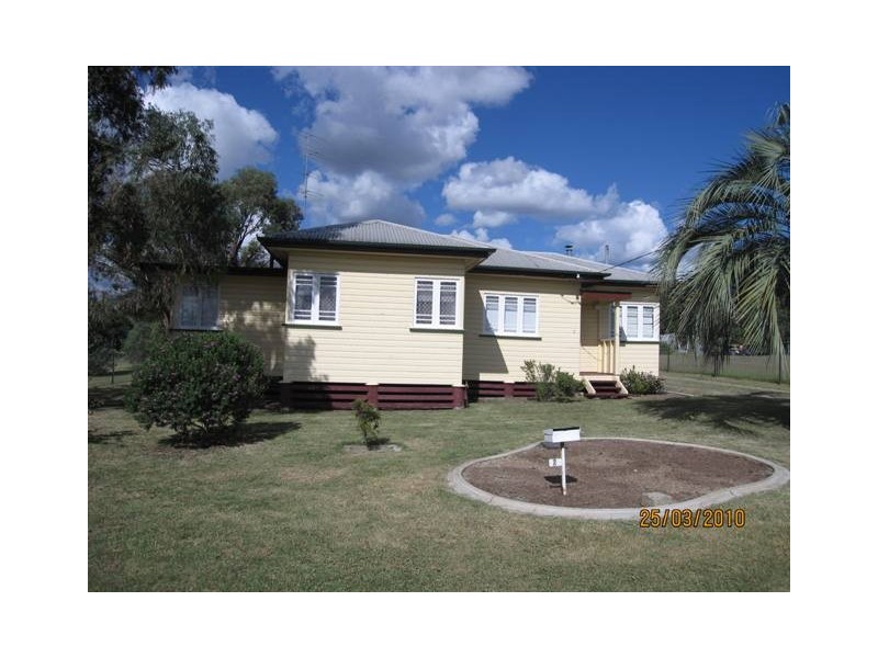 2 William Street, Warwick QLD 4370