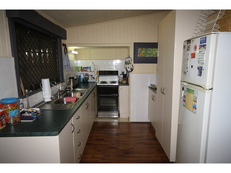 68 Myrtle Avenue, Warwick QLD 4370