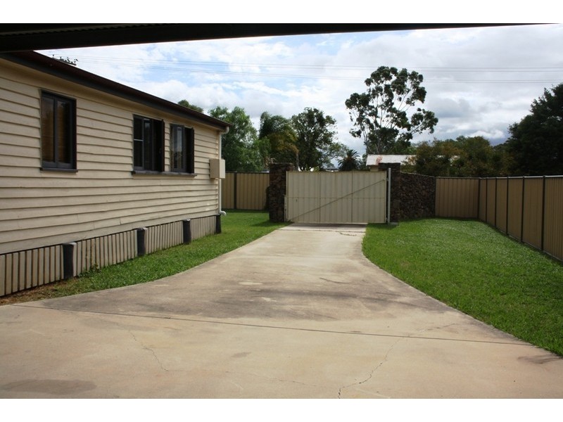 68 Myrtle Avenue, Warwick QLD 4370