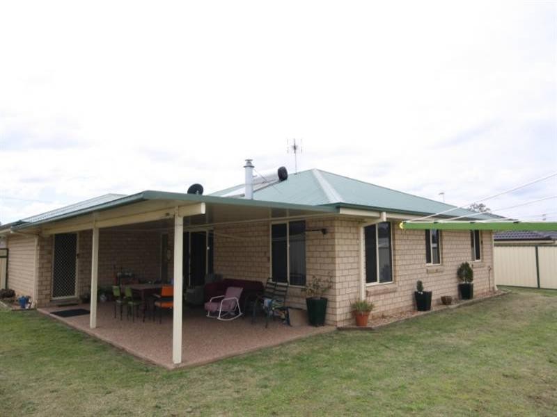 14 Baguley Street, Warwick QLD 4370