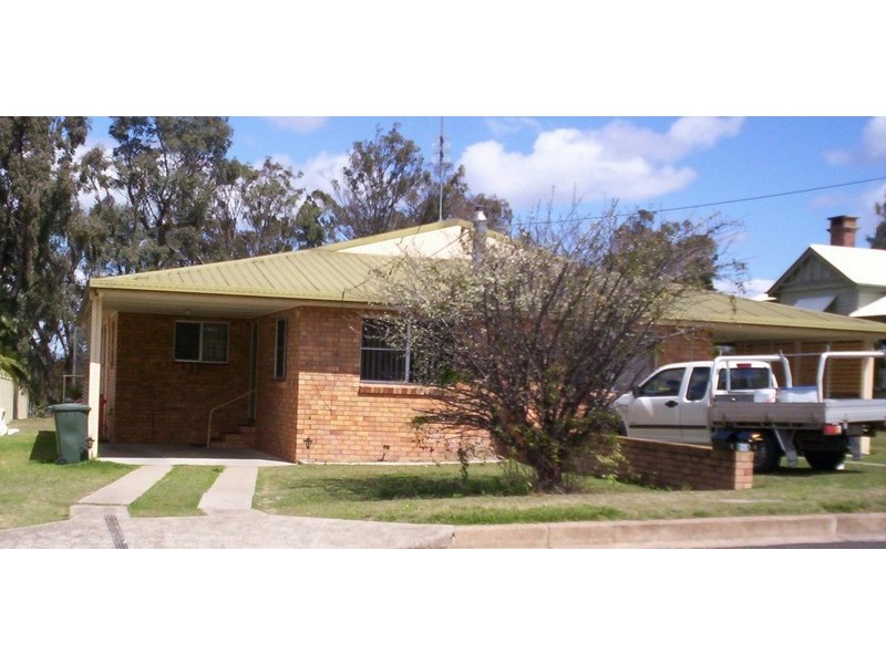 1/50 Locke Street, Warwick QLD 4370