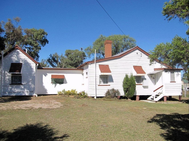 27 Yangan Road, Warwick QLD 4370