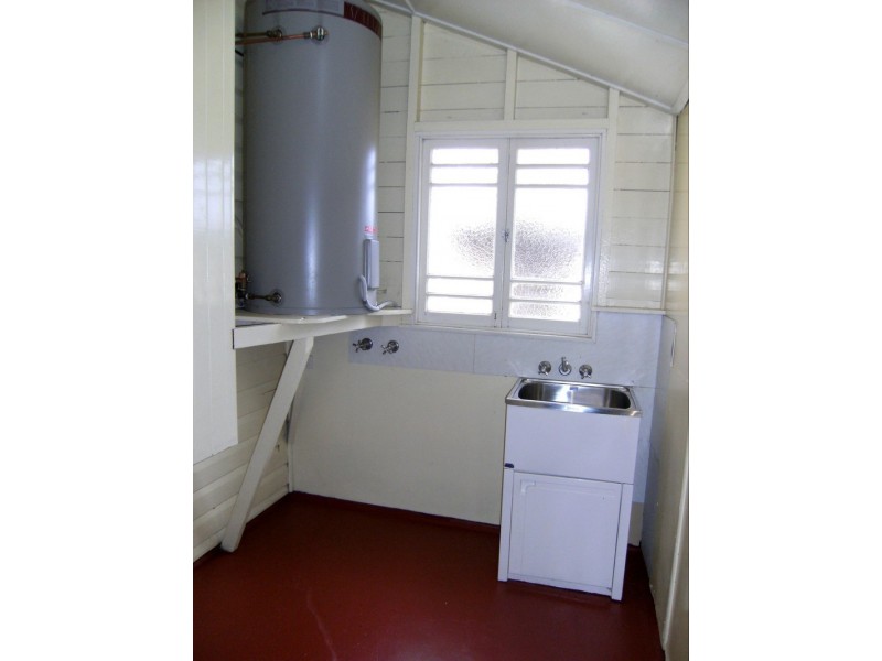 68 Albion Street, Warwick QLD 4370