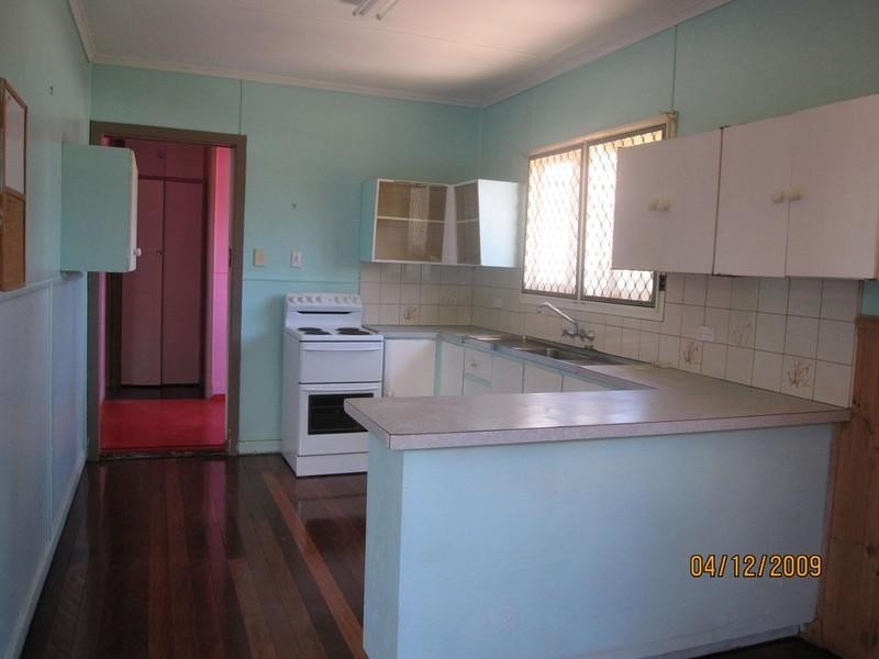 32 Furness Crescent, Warwick QLD 4370