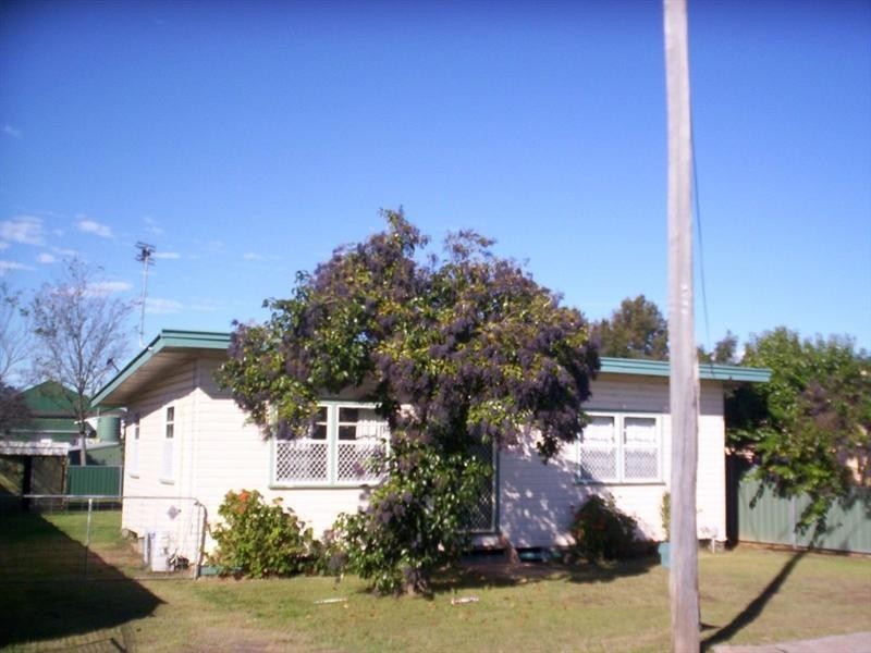 50 Stewart Avenue, Warwick QLD 4370