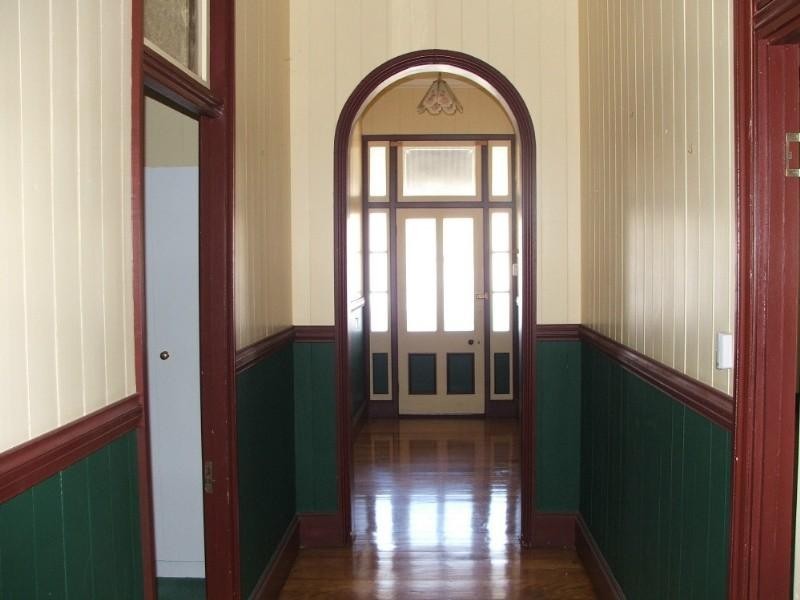 39 Pratten Street, Warwick QLD 4370