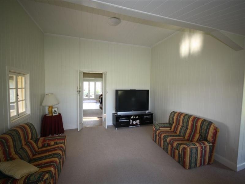 Junabee QLD 4370