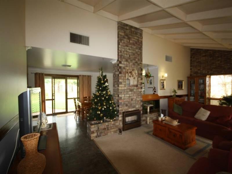 28 Dennys Road, Allora QLD 4362