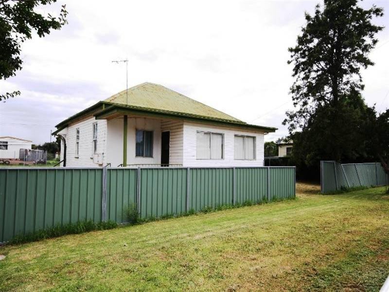 50 Lyons Street, Warwick QLD 4370