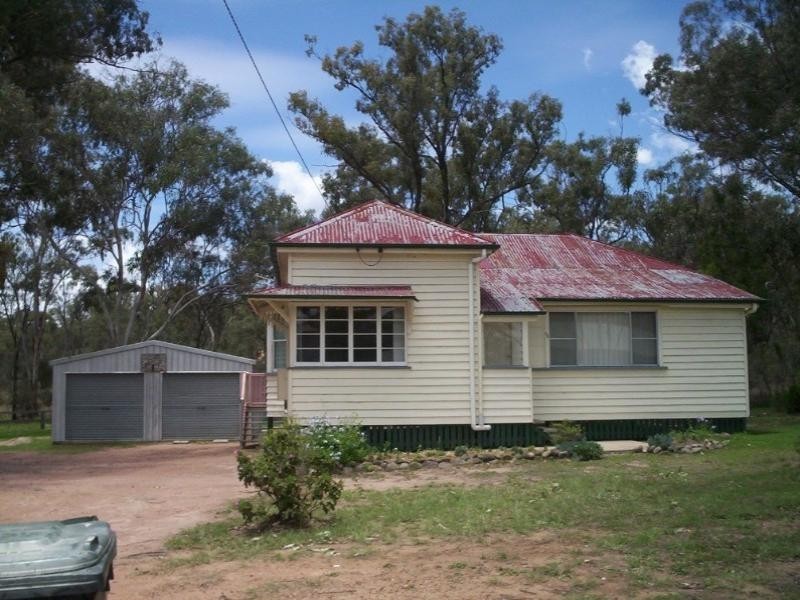 64 Law Road, Warwick QLD 4370