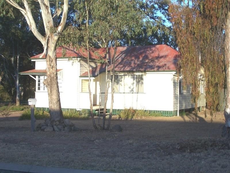 64 Law Road, Warwick QLD 4370