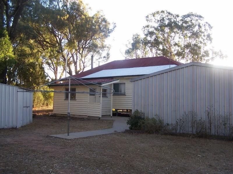 64 Law Road, Warwick QLD 4370