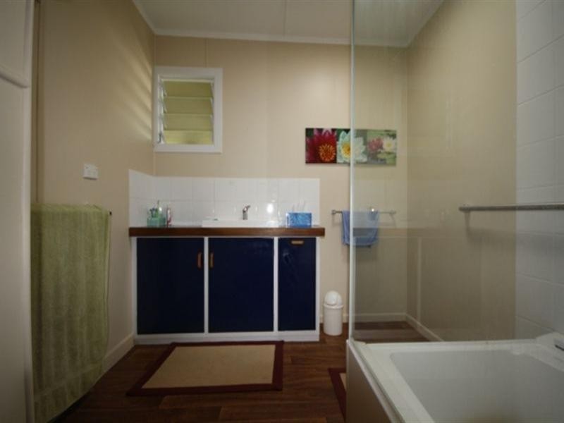 136 Locke Street, Warwick QLD 4370