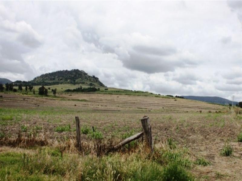 192 Top Swanfels Road, Yangan QLD 4371