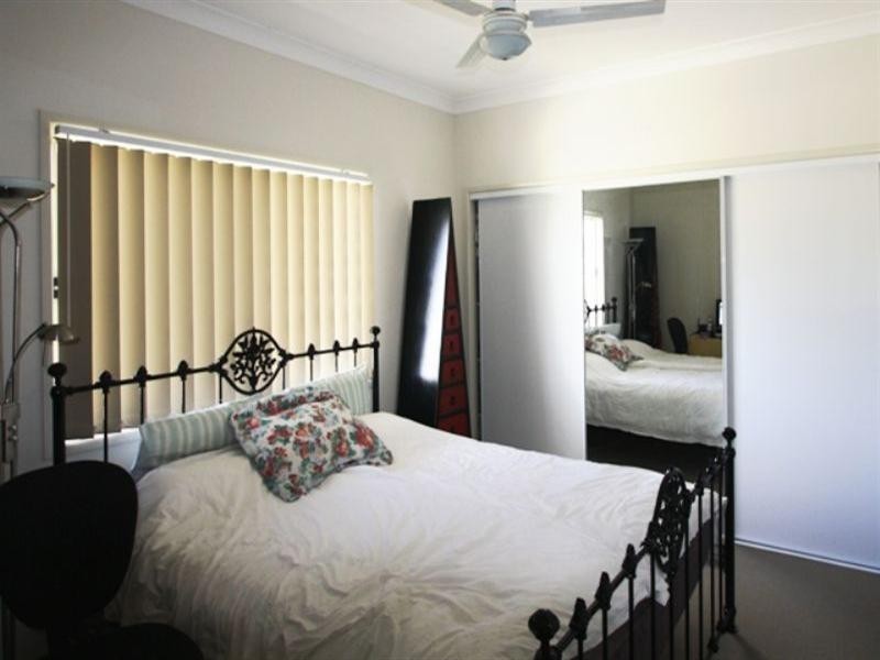 1 and 2/140 Dragon Street, Warwick QLD 4370