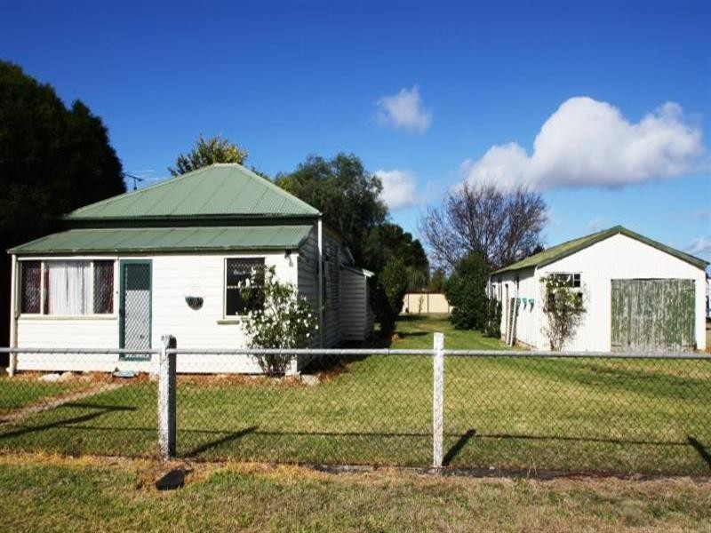 11 Darling Street, Allora QLD 4362