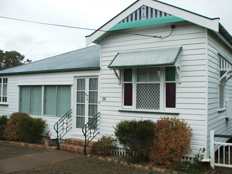 10 Glen Road, Warwick QLD 4370