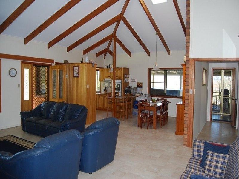 208 Markeys Lane, Yangan QLD 4371