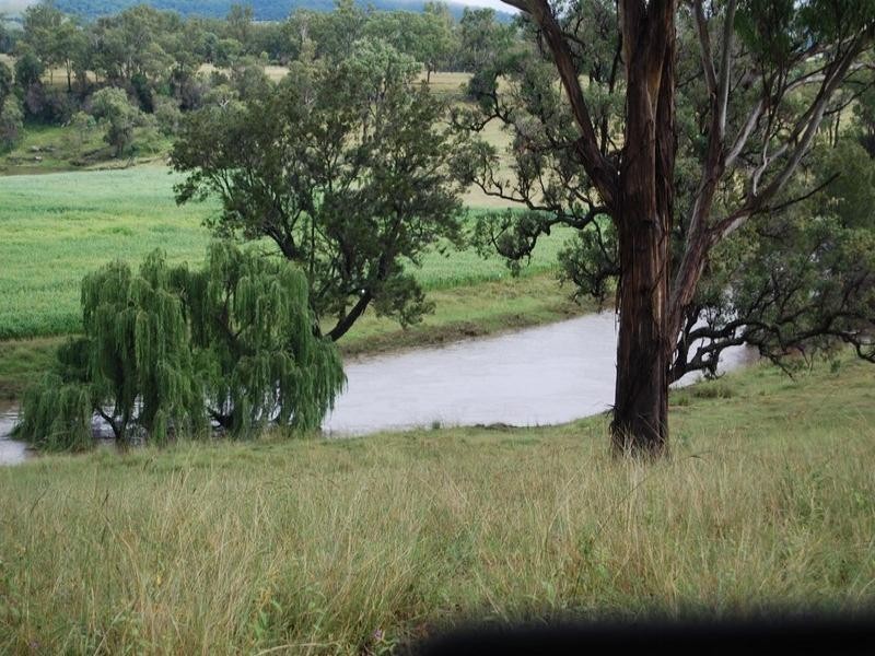 208 Markeys Lane, Yangan QLD 4371