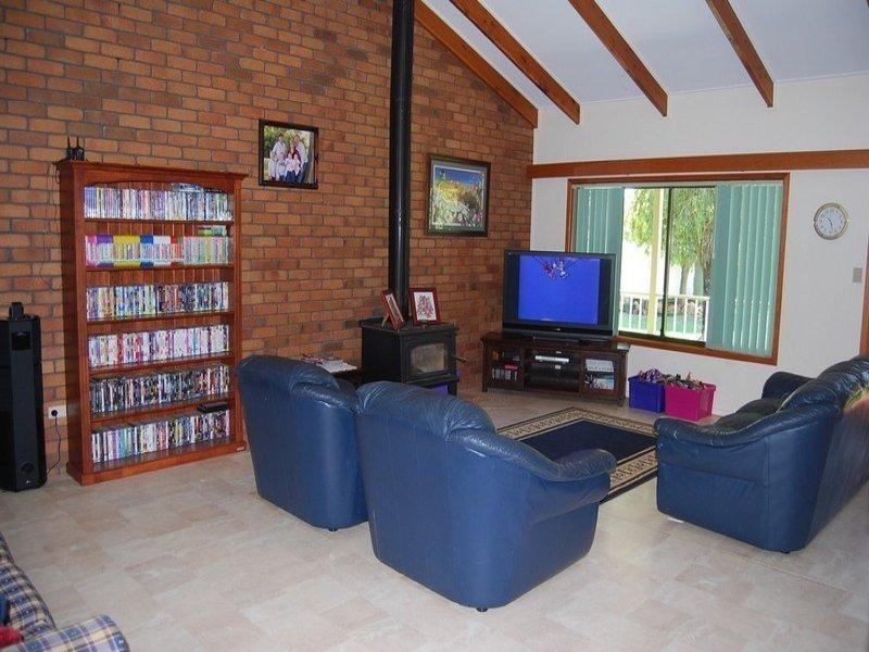 208 Markeys Lane, Yangan QLD 4371