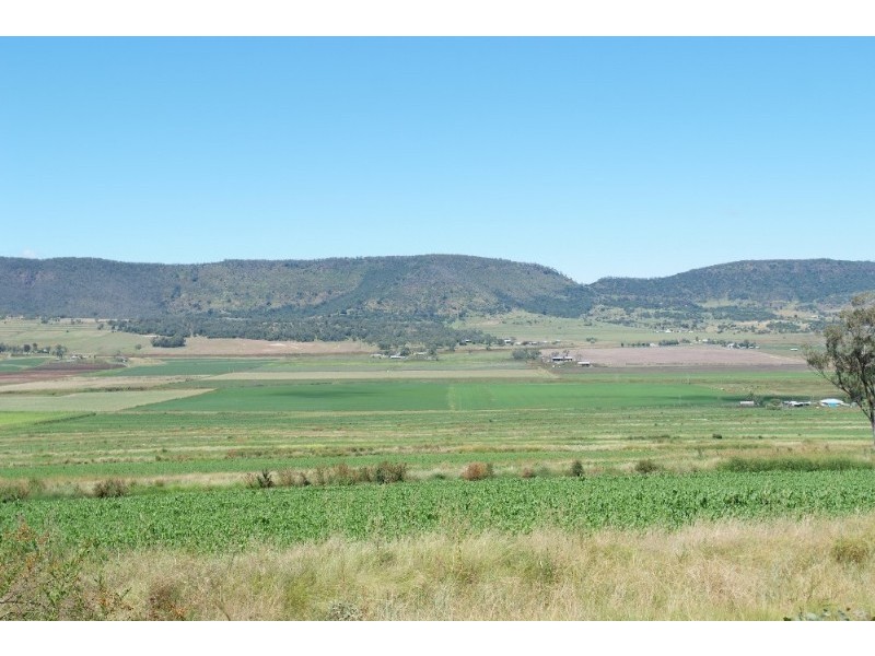 9 Bourkes Road, Warwick QLD 4370