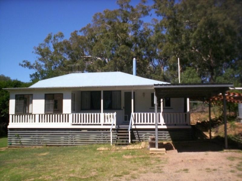 156 Kings Road, Warwick QLD 4370