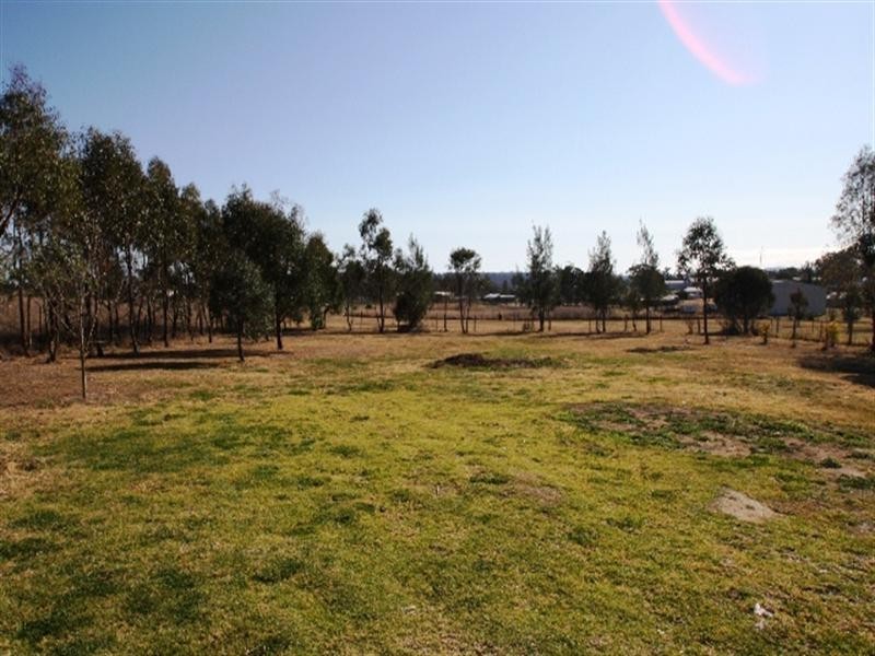 11 Warner Street, Warwick QLD 4370