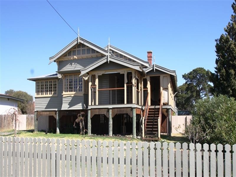 83 Guy Street, Warwick QLD 4370