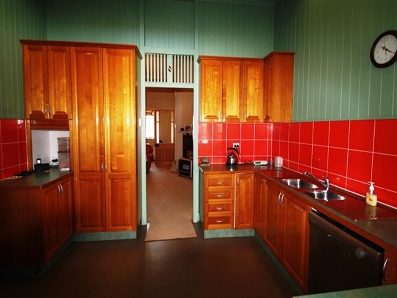 83 Guy Street, Warwick QLD 4370