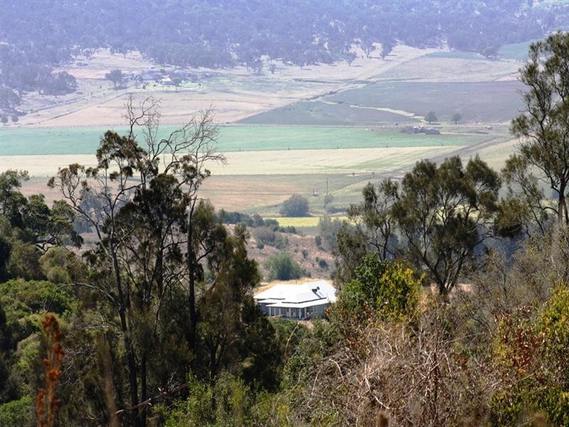 56 Byrnes Road, Gladfield QLD 4370