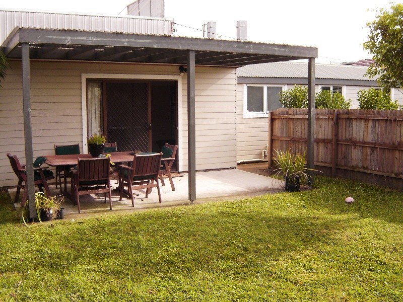 3a BERRYAVENUE, North Narrabeen NSW 2101