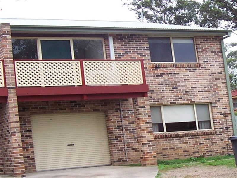 2/3 Erringhi Road, Mcgraths Hill NSW 2756