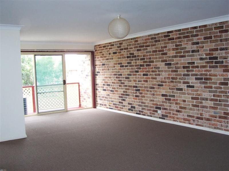 2/3 Erringhi Road, Mcgraths Hill NSW 2756