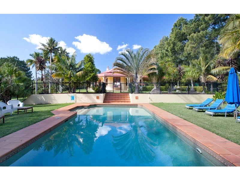 13 Minkara Road, Bayview NSW 2104