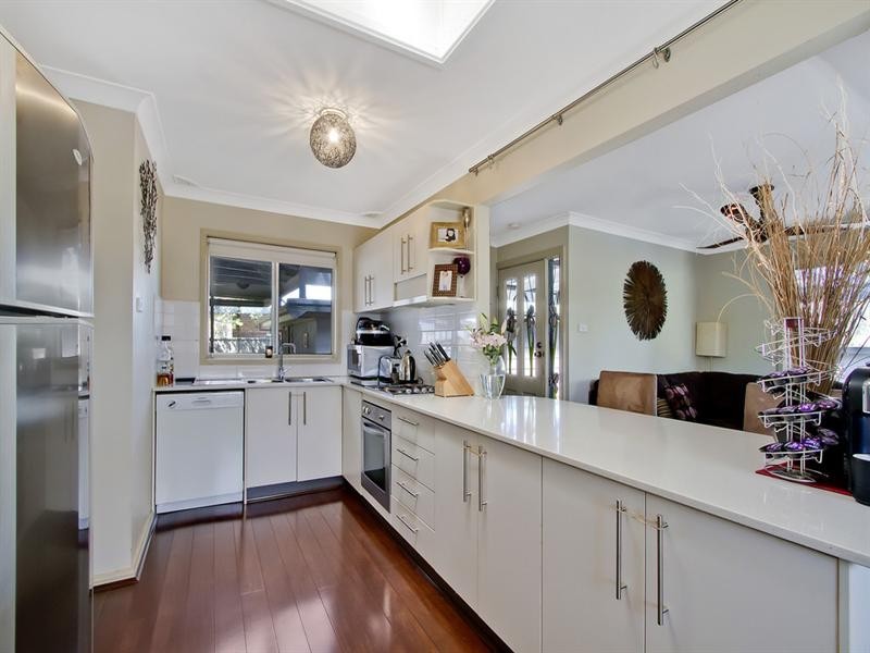 Mcgraths Hill NSW 2756