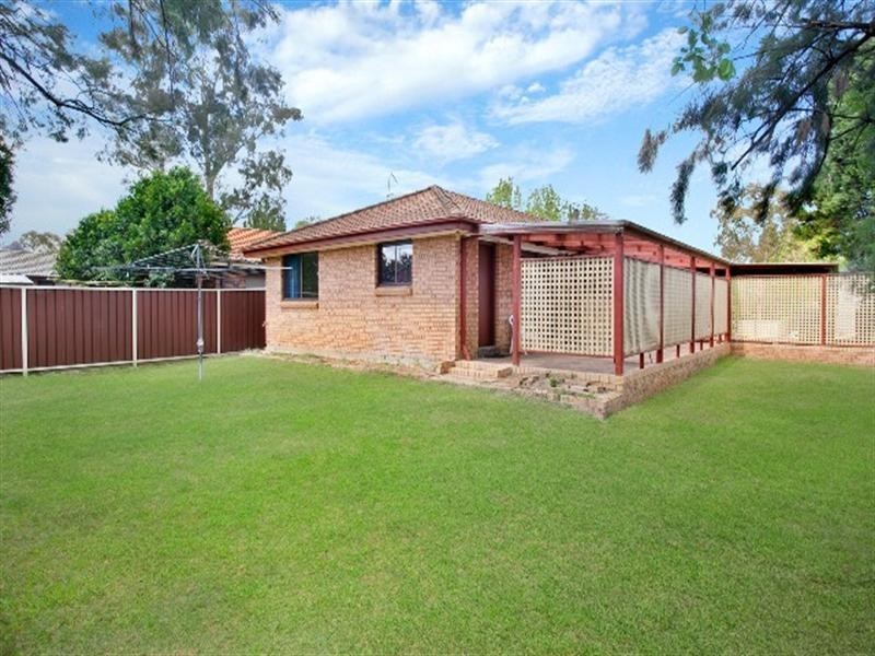 3 Red House Crescent, Mcgraths Hill NSW 2756