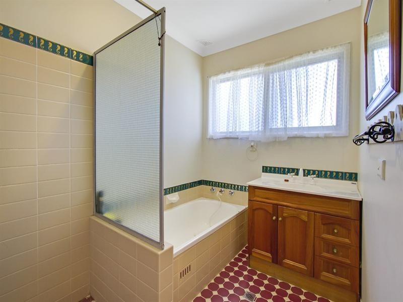 15 Lieutenant Bowen Road, Bowen Mountain NSW 2753