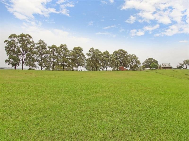 42 Cabbage Tree Road, Grose Vale NSW 2753