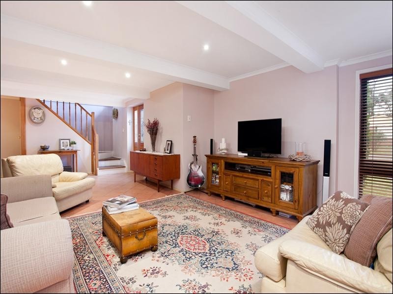 10 Hunter Street, Mcgraths Hill NSW 2756