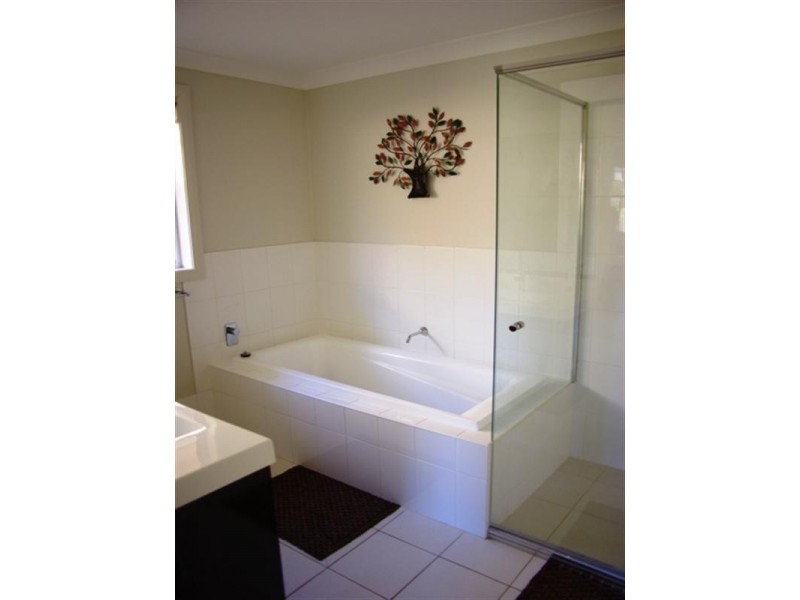 4 Coachwood Drive, Claremont Meadows NSW 2747