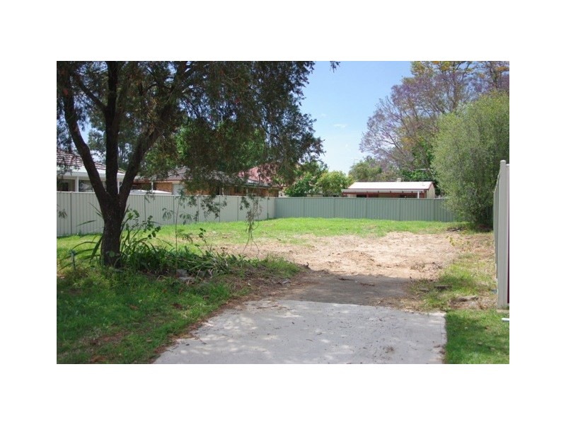 8 Andrew Street, Richmond NSW 2753