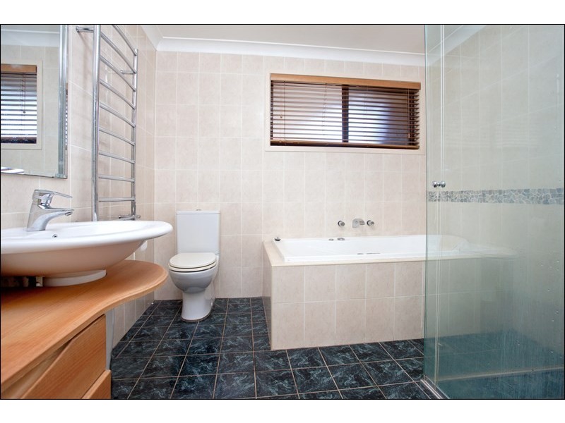 19 Snailham Crescent, South Windsor NSW 2756