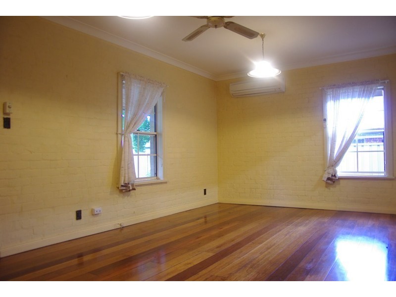 2/1 Campbell Street, North Richmond NSW 2754