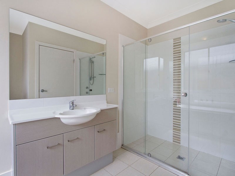 26 Moyengully Avenue, Mount Annan NSW 2567