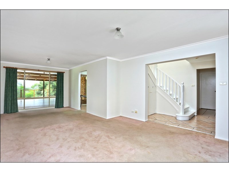 295 Lieutenant Bowen Drive, Bowen Mountain NSW 2753